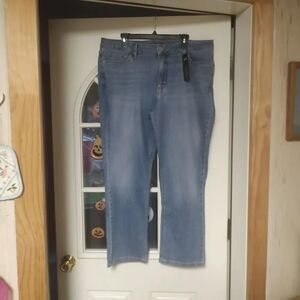 New Lee Regular Fit Straight Leg Mid Rise Secretly Shapes Jeans Women's 18 Short